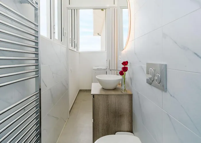 Sunflower 2 By Interhome * Viareggio