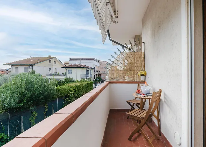 Sunflower 2 By Interhome Apartament Viareggio